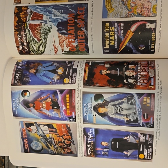 Science Fiction Collectibles Identification & Values Reference Book - Picture 8 of 11